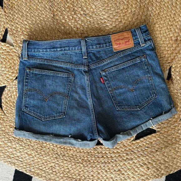 Levi's High Rise Wedgie Denim Shorts White Oak Cone Jeans Short Women's Size 31 - Picture 6 of 7